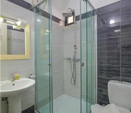 Double room with Double bed or Twin bed