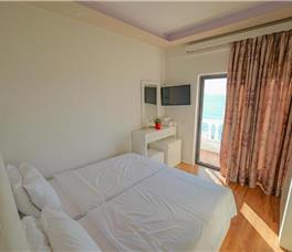 Double room with Double bed or Twin bed