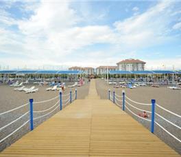 Sea World Resort & Spa