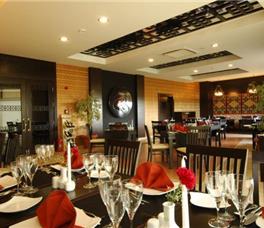 Sea World Resort & Spa