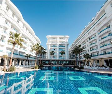 Grand Blue Fafa Resort
