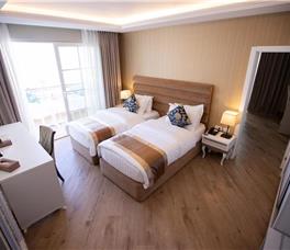 Grand Blue Fafa Resort A